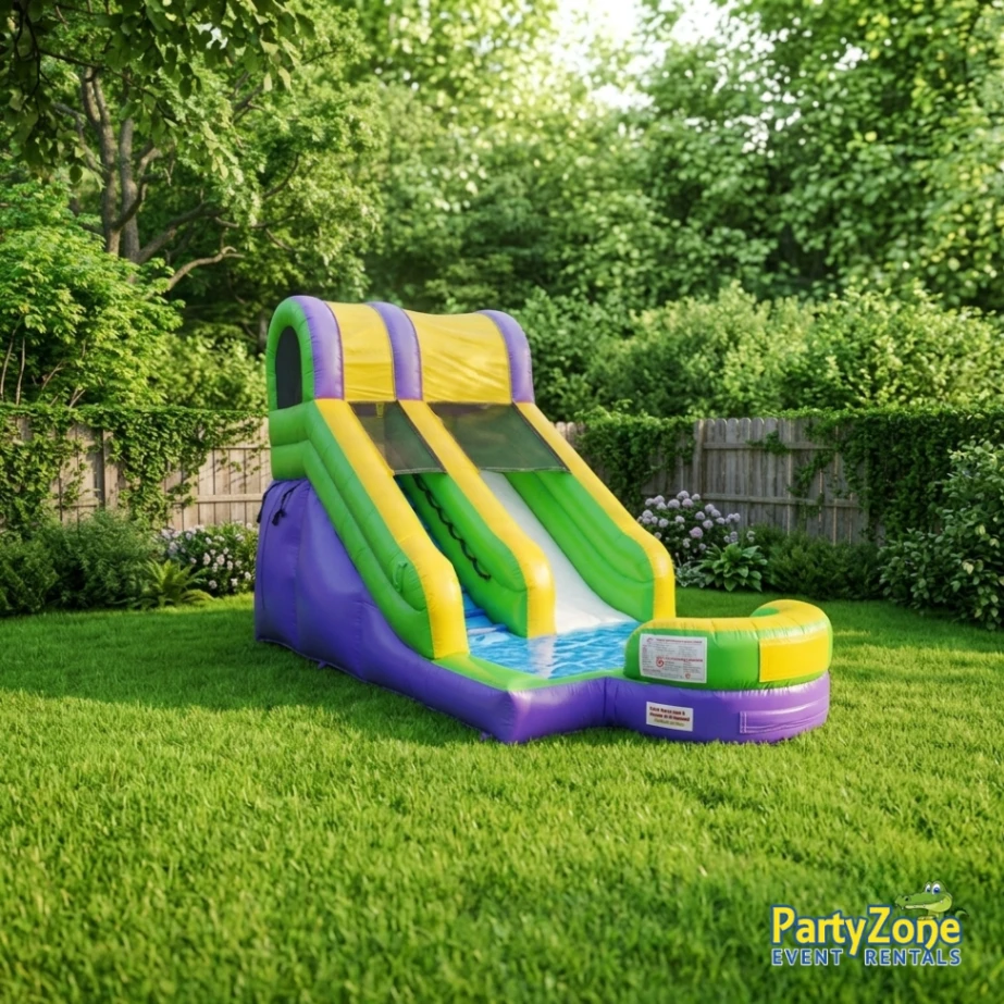 The 15ft Tiki Plunge fits standard Harvey yards with a splash landing and full setup.